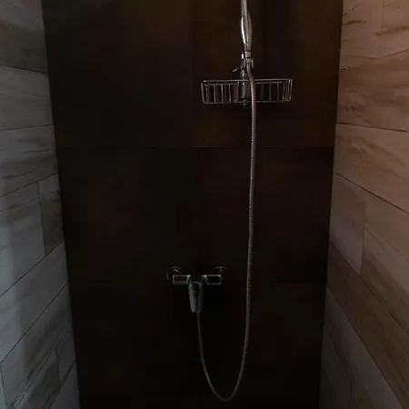 G6 Apartment