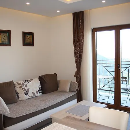 G6 Apartment *