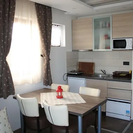 Apartment G6